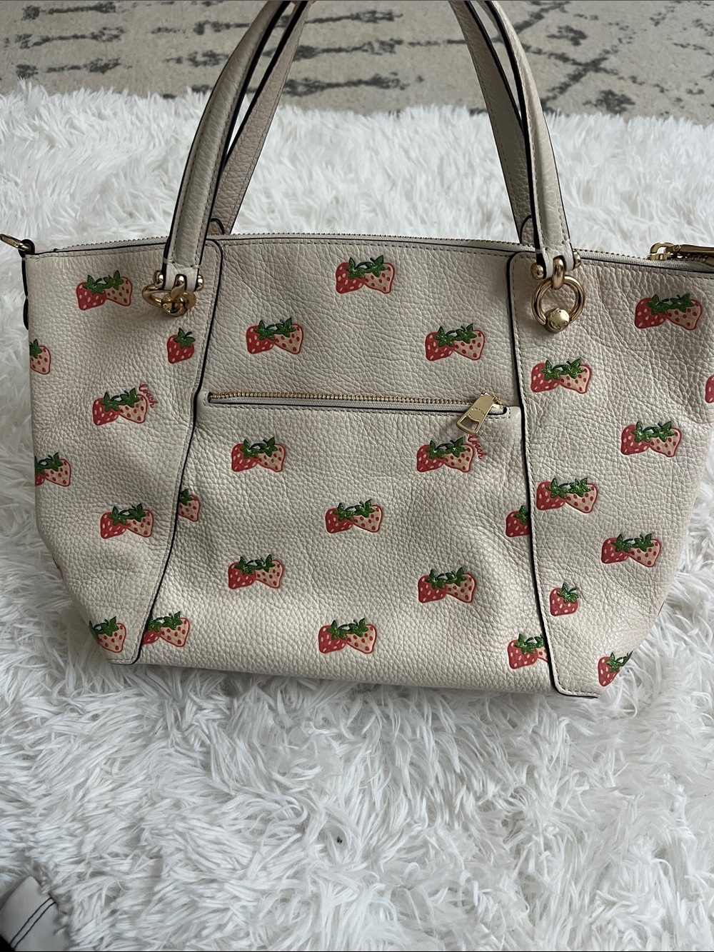 Coach Cream Leather Strawberry Print Shoulder Bag - Picture 2 of 6